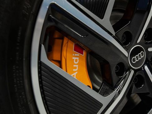 Used 2023 Audi RS e-tron GT w/ Carbon Performance Package image 12