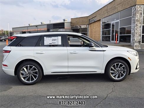 New 2026 Lincoln Corsair Grand Touring image 2