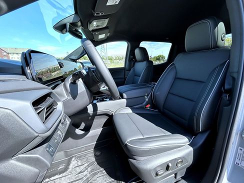 New 2026 Chevrolet Silverado EV LT image 10