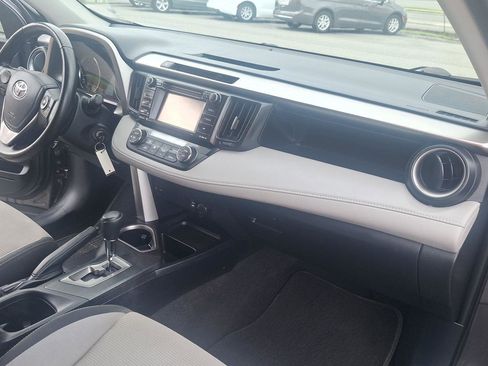 Used 2016 Toyota RAV4 XLE FWD image 18