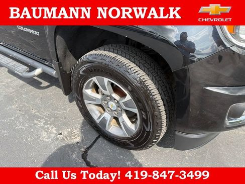 Used 2017 Chevrolet Colorado Z71 AWD/4WD image 8