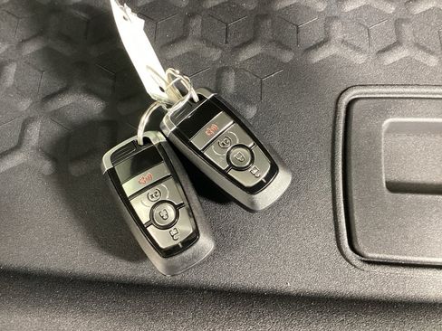 Used 2025 Ford Bronco Sport Badlands w/ Badlands Tech Package AWD/4WD image 35