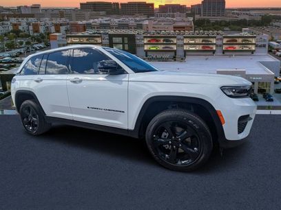 New 2025 Jeep Grand Cherokee Altitude