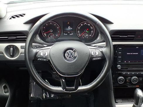 Used 2020 Volkswagen Passat 2.0T SE FWD image 13