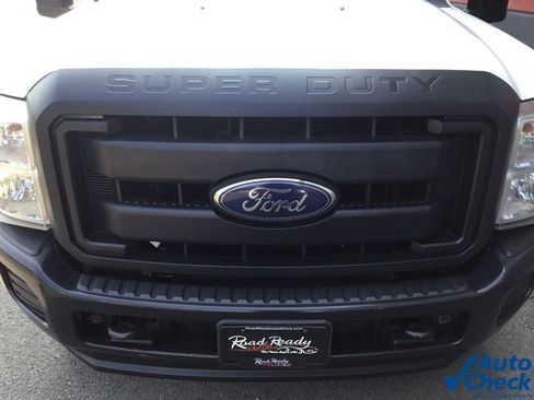 Used 2015 Ford F250 XL w/ Snow Plow Prep Package image 24