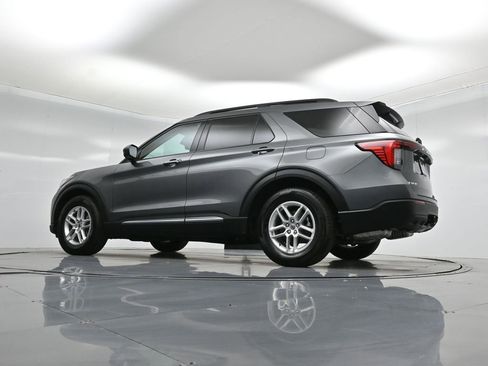 Used 2025 Ford Explorer Active image 49