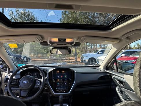 Used 2024 Subaru Crosstrek 2.0i Premium image 14