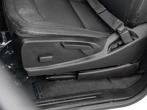Used 2019 Chevrolet Colorado LT w/ LT Convenience Package RWD image 35