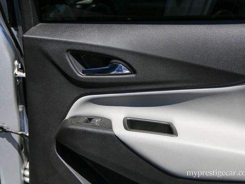 Used 2020 Chevrolet Equinox LS FWD image 22