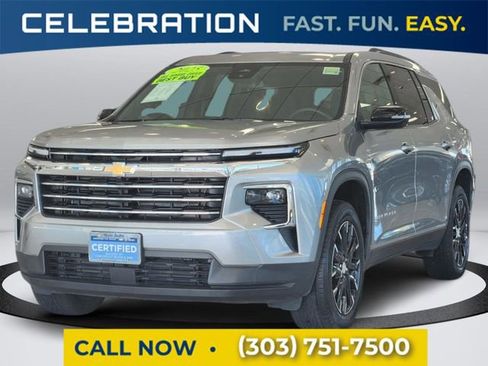 Certified 2025 Chevrolet Traverse LT w/ Sun and Wheel Package image 1