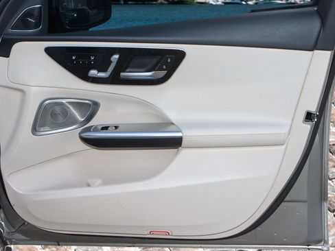 Used 2022 Mercedes-Benz C 300 Sedan w/ Exclusive Trim Package image 13