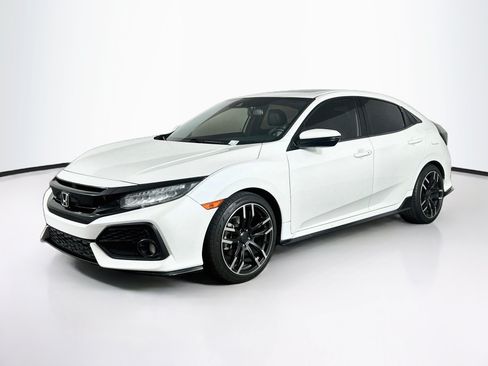 Used 2018 Honda Civic Sport Touring image 3
