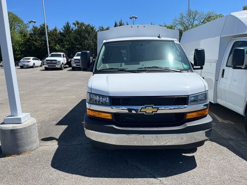 New 2025 Chevrolet Express 3500 w/ Power Convenience Package RWD image 2