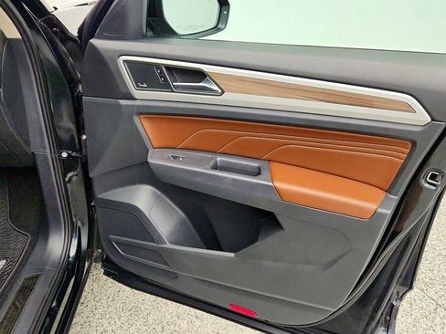 Used 2021 Volkswagen Atlas SEL Premium AWD/4WD image 25