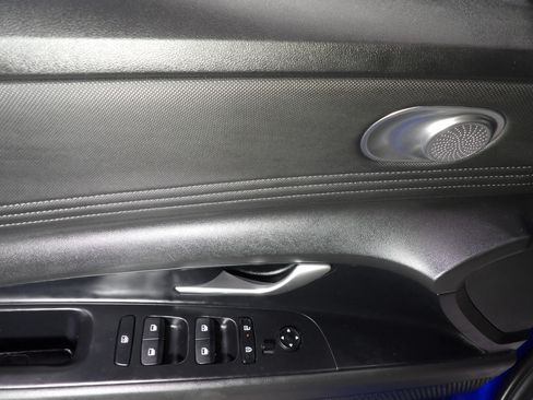 Used 2025 Hyundai Elantra SEL FWD image 8