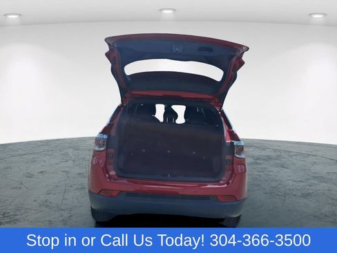 Used 2024 Jeep Compass Latitude AWD/4WD image 13