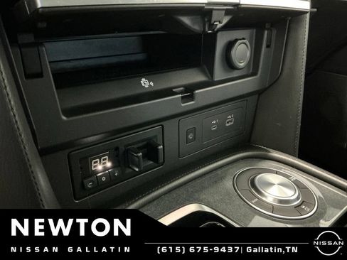Used 2021 Nissan Armada SV RWD image 26