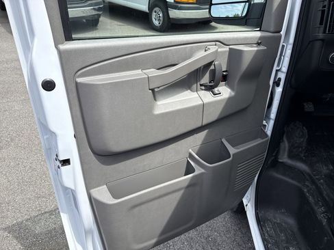 New 2025 Chevrolet Express 3500 w/ Driver Convenience Package RWD image 9