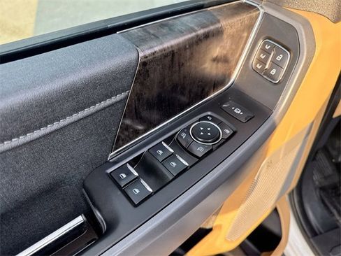 Certified 2024 Ford F350 Lariat w/ FX4 Off-Road Package image 18