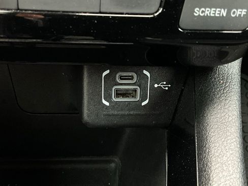 Used 2025 Jeep Compass Trailhawk image 25