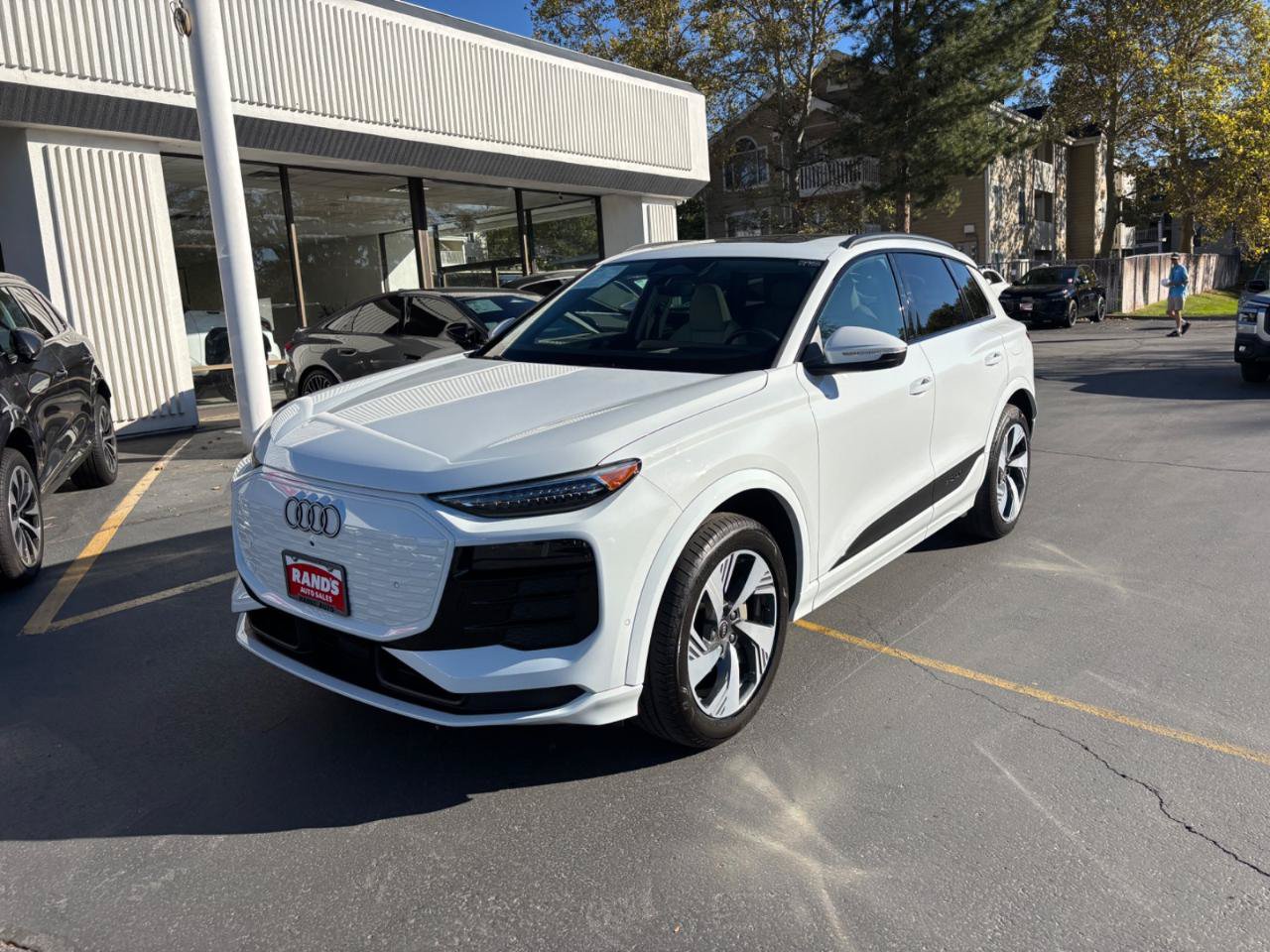 Used 2025 Audi Q6 e-tron Premium Plus AWD/4WD image 13