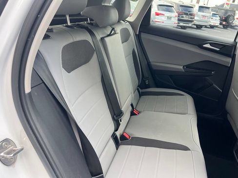 Used 2023 Volkswagen Taos SE FWD image 24
