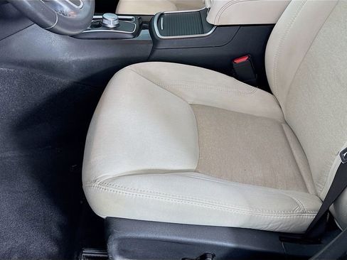 Used 2021 Chrysler 300 Touring w/ Chrome Appearance Package image 20