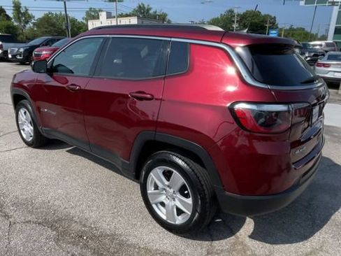 Used 2022 Jeep Compass Latitude AWD/4WD image 8