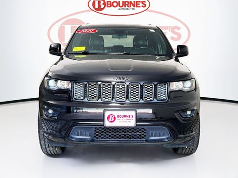 Used 2021 Jeep Grand Cherokee Laredo X AWD/4WD image 6