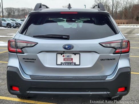 Certified 2025 Subaru Outback Onyx Edition image 5