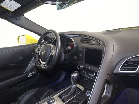 Used 2016 Chevrolet Corvette Stingray Coupe RWD image 57