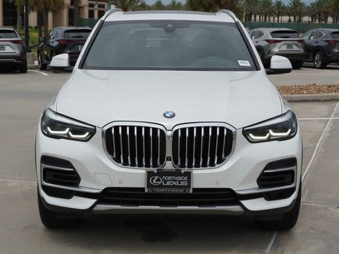 Used 2022 BMW X5 sDrive40i w/ Premium Package RWD image 3