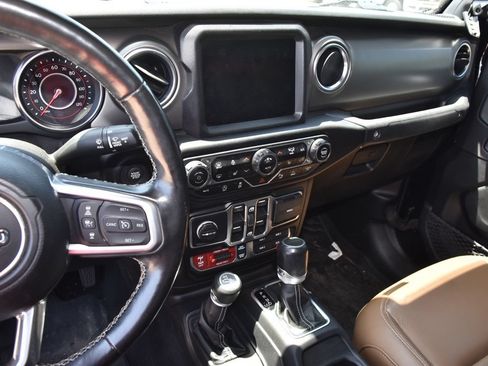 Used 2020 Jeep Gladiator Rubicon AWD/4WD image 10