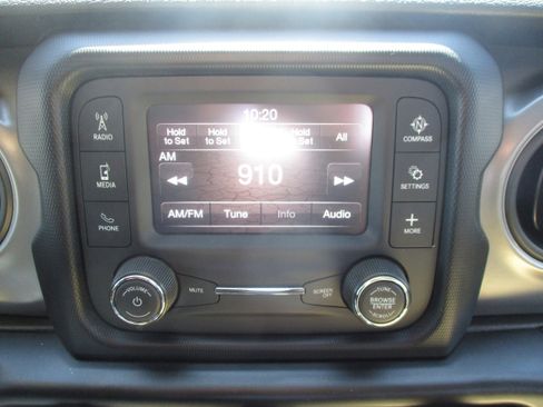Used 2021 Jeep Wrangler Sport AWD/4WD image 19