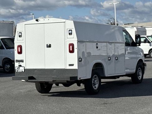 New 2025 Chevrolet Express 3500 w/ Power Convenience Package RWD image 13