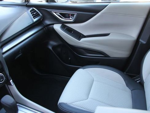 Certified 2023 Subaru Forester Premium image 28