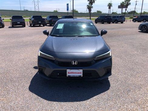 Used 2023 Honda Civic Sport image 2
