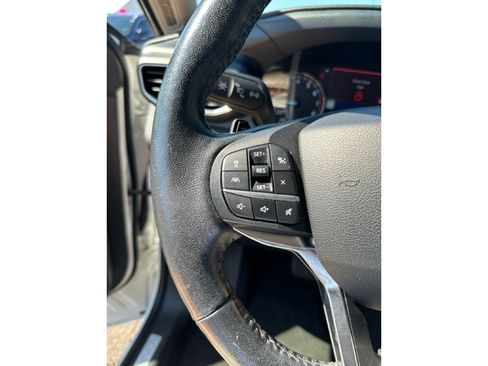 Used 2020 Ford Explorer Limited image 22