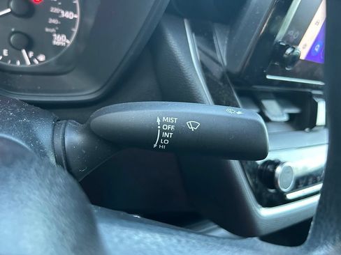 Used 2024 Toyota Corolla LE FWD image 21