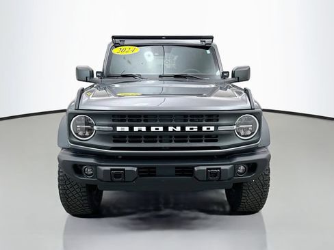 Used 2024 Ford Bronco Black Diamond w/ Sasquatch Package AWD/4WD image 2