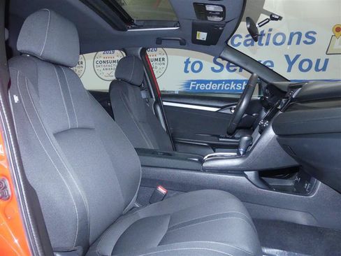 Used 2017 Honda Civic EX image 7