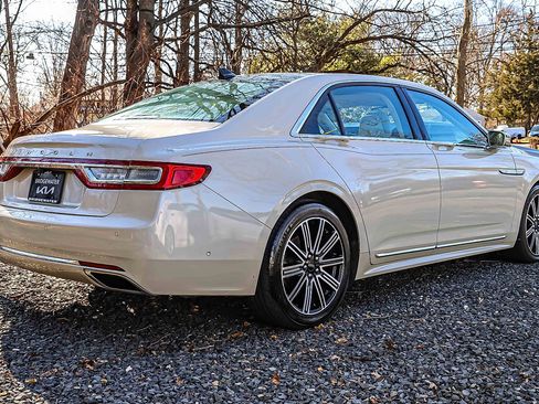 Used 2018 Lincoln Continental Reserve image 6