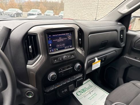 New 2026 Chevrolet Silverado 1500 Custom Trail Boss w/ LPO, Dark Essentials Package AWD/4WD image 32