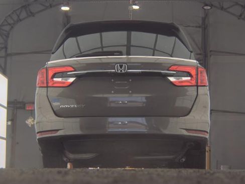 Used 2022 Honda Odyssey EX image 5
