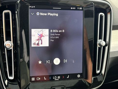 Used 2024 Volvo XC40 B5 Core image 20