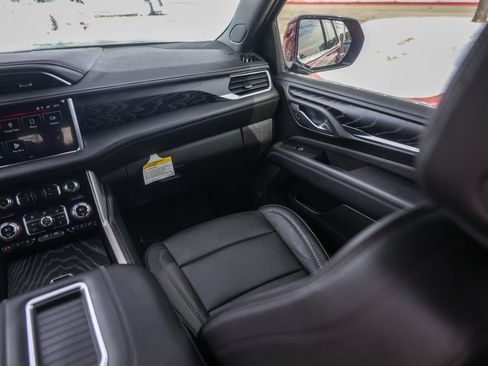 Used 2023 GMC Yukon Denali image 33