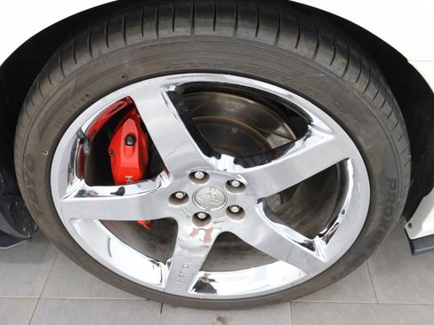 Used 2012 Ford Mustang GT Premium w/ HID Headlamps & Security Pkg RWD image 3