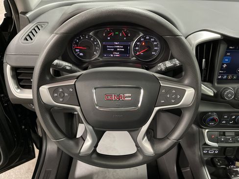 Used 2022 GMC Terrain SLE w/ Driver Convenience Package image 17