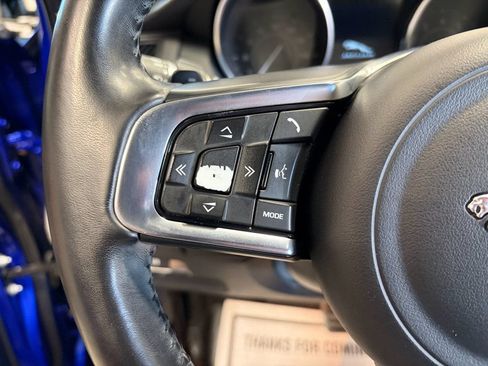 Used 2019 Jaguar E-PACE R-Dynamic SE AWD/4WD image 11