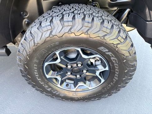 Used 2023 Jeep Wrangler Unlimited Rubicon 4xe w/ Steel Bumper Group AWD/4WD image 26
